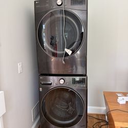 LG Washer And GAS Dryer Set!! 
