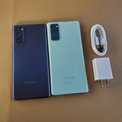 Samsung s20 FE - UNLOCKED - Like New (Color Choices)