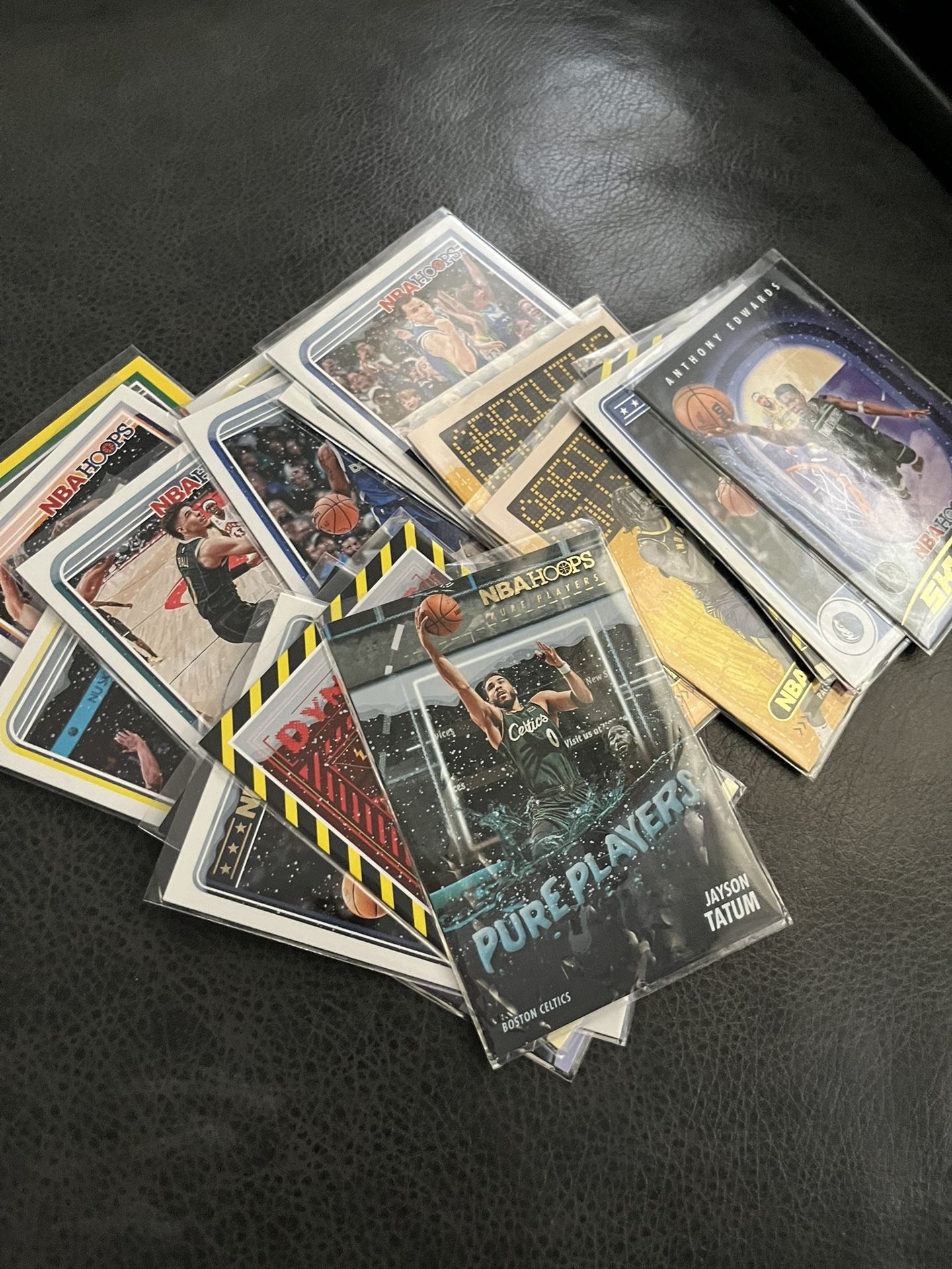Basketball Lot cotains rc cards