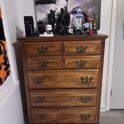Dresser.