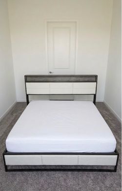 King Modern Metal Platform Bed Frame with Headboard and mattress