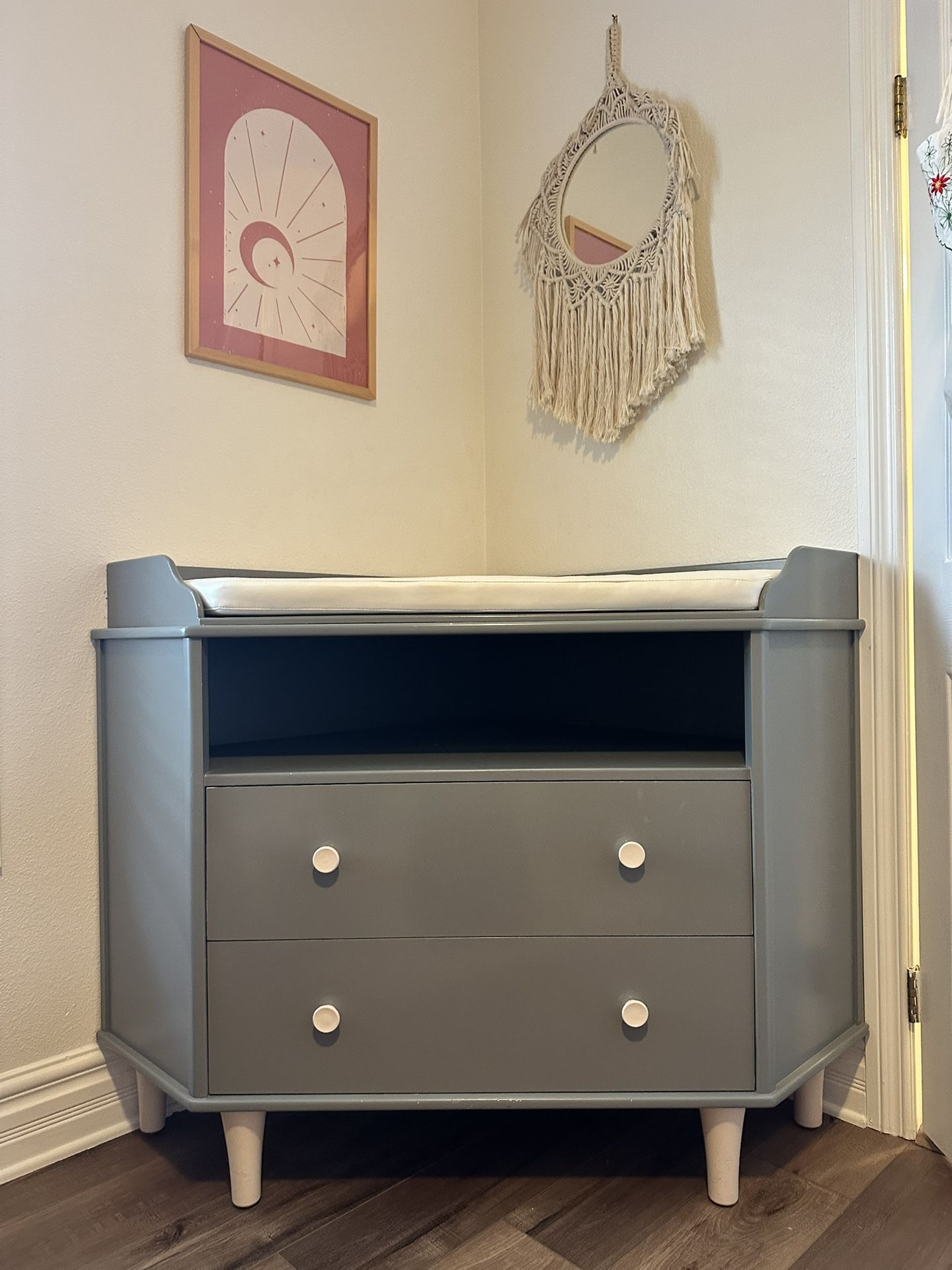 Corner Changing Table & Crib