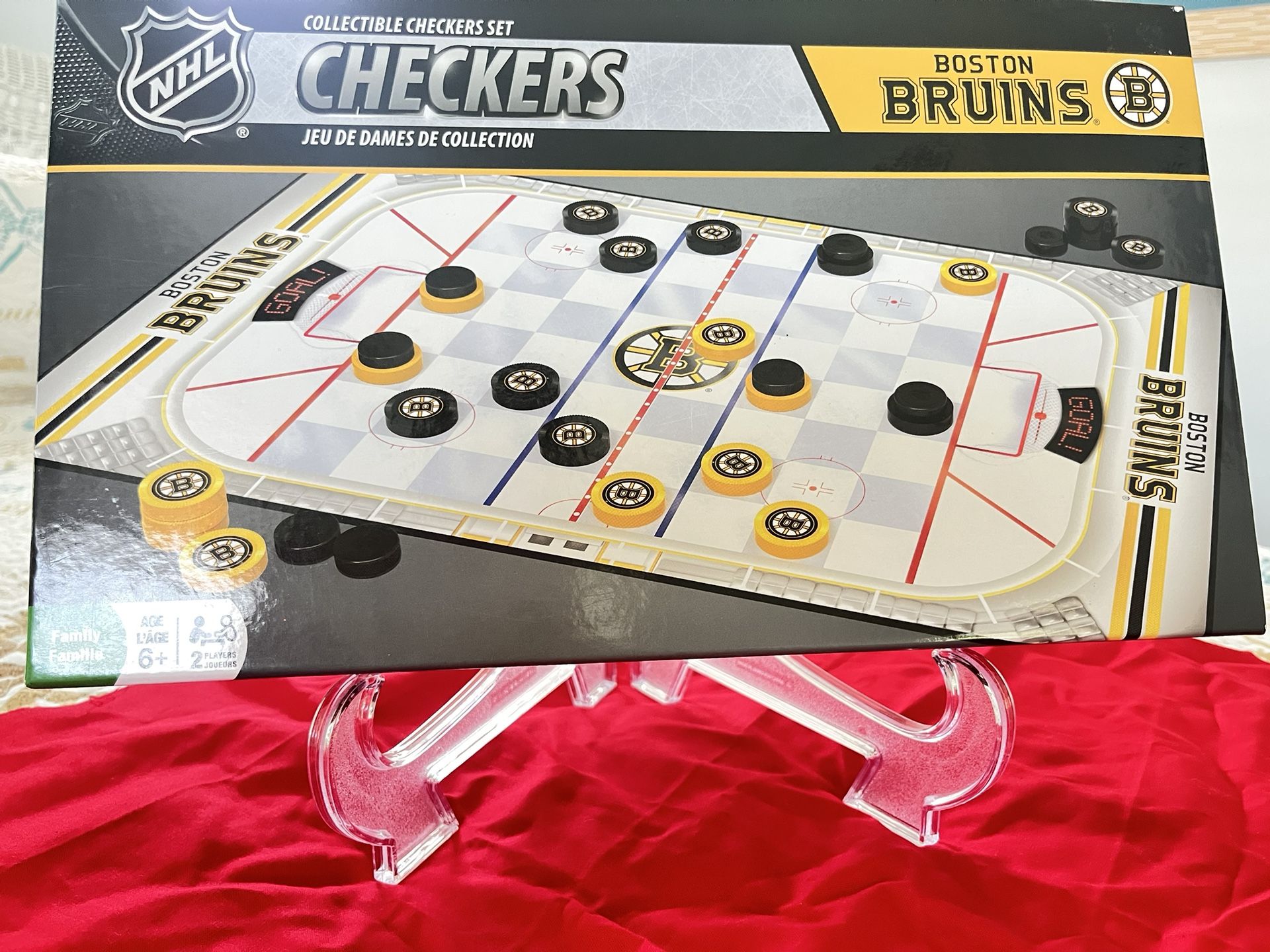 NHL Boston Bruins Black and Yellow Board Game