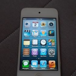 APPLE IPOD TOUCH 4 GEN 8GB No  LOCKS WORKING  FINE  Touch 4th Gen And Cable