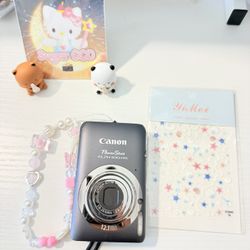 Canon PowerShot ELPH 100 HS Gray 12.1MP Digital Camera - Tested & Working