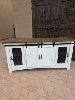 Farmhouse style cabinet