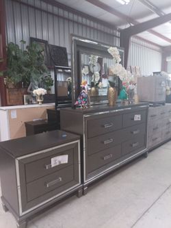 Dressers / Cajonéras