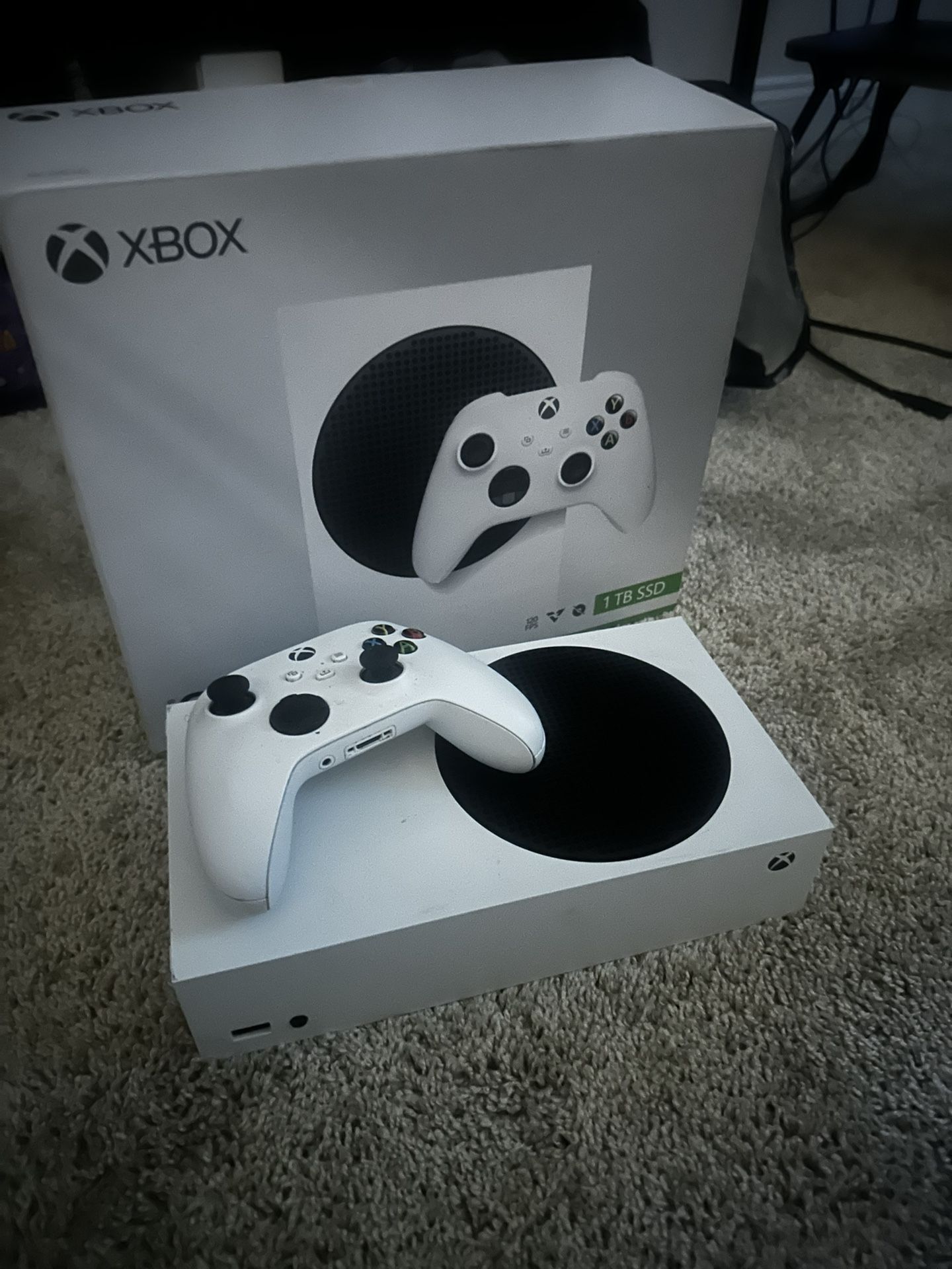 XBOX ONE S SERIES 1 TB SSD 
