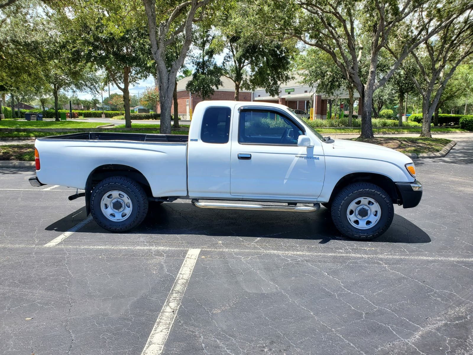 Toyota Tacoma