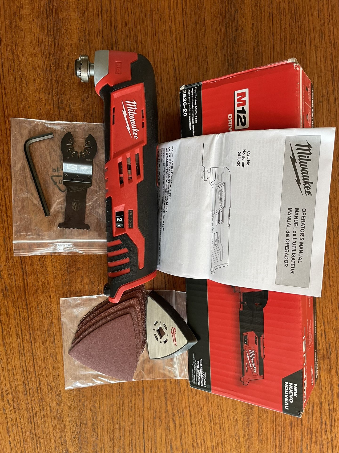 Milwaukee M12 Oscillating Multi-Tool 2426-20 — Like New for Sale in ...