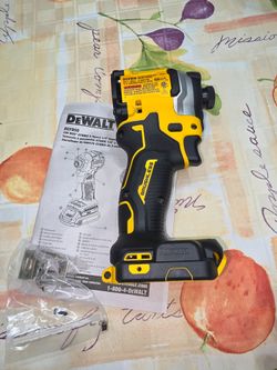 New dewalt 20v 1/4" 3 speed impact Atomic brushless, tool only, *PRICE FIRM*