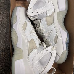 Air Jordan Size 7Ybig Kids Size 8.5 Women’s 