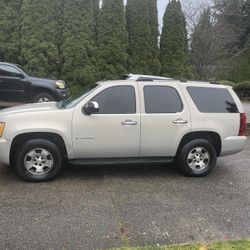 2007 chevy tahoe (clean title)