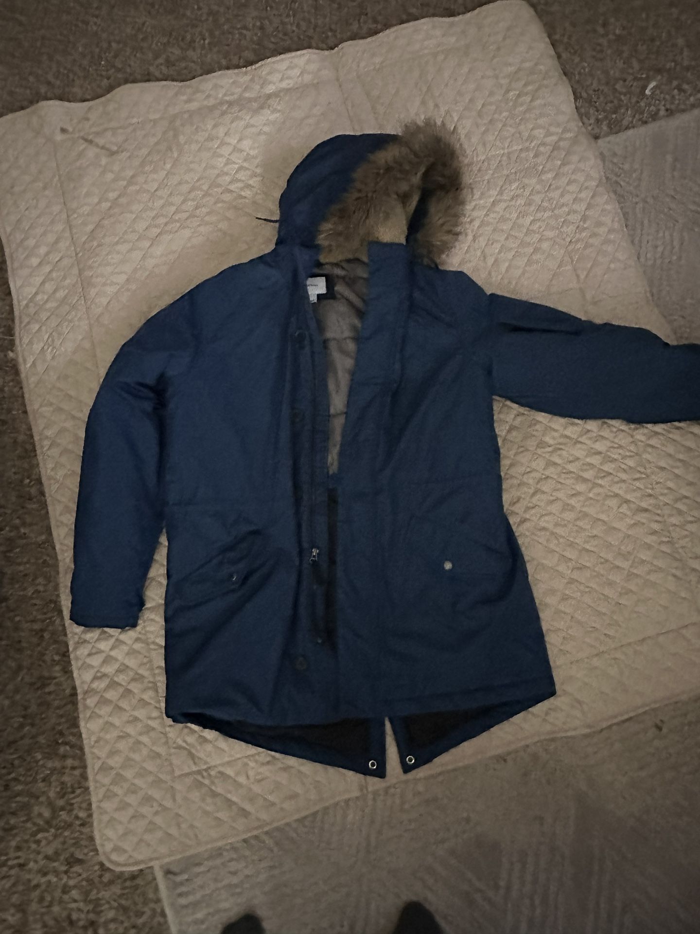 $55/Obo New size Large Men’s Parka style, nice heavy, warm coat. This jacket Is blue w the faux fur lined hood