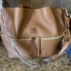 Dooney & Bourke