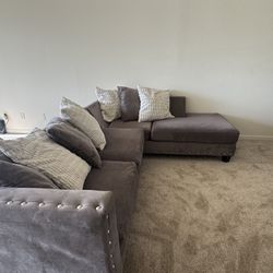 Grey sectional couch (pick up)
