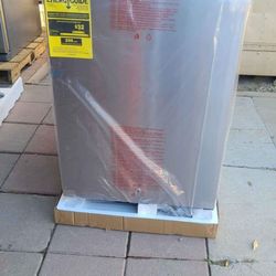 Summit appliance mini fridge