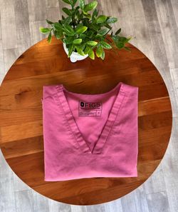Figs scrub top - small