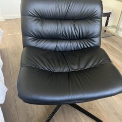 Swivel Chair Criss-Cross Legs Computer Desk Chair