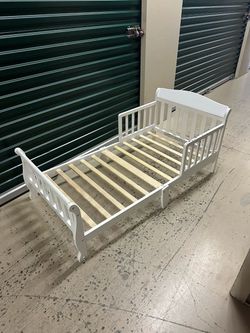 White Wood Toddler Bed Frame