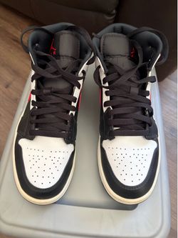 Air Jordan mid black and chile red