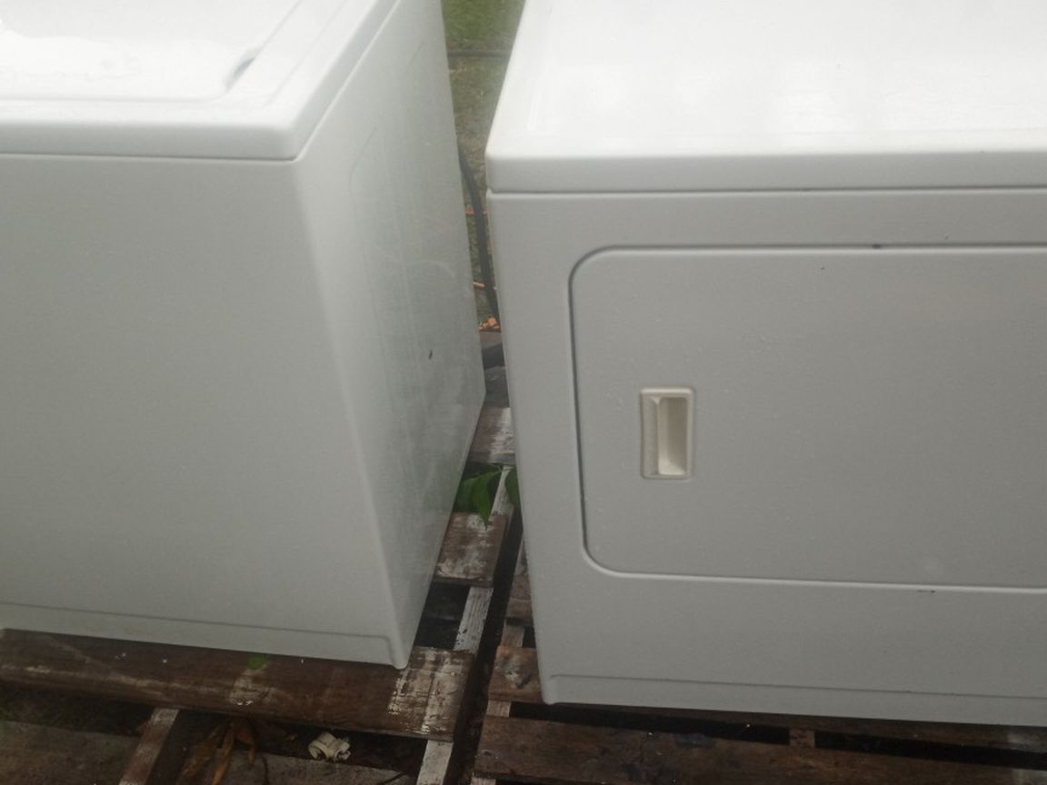 Kenmore Matching Washer Set