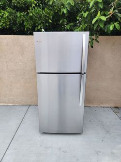 3MONTHS WARRANTY 30X33X66 WHIRLPOOL FRIDGE 19CUFT SILVER