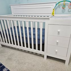 Convertible White Baby Crib 