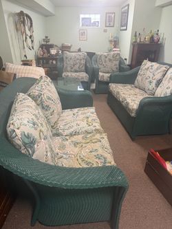 Outside wicker set ! Two couches two chairs and the coffee table