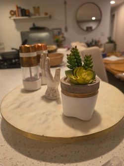 Round Marble & Gold Lazy Susan – Rotating Serving Tray