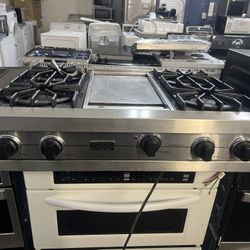 Viking Gas Range Too 36”
