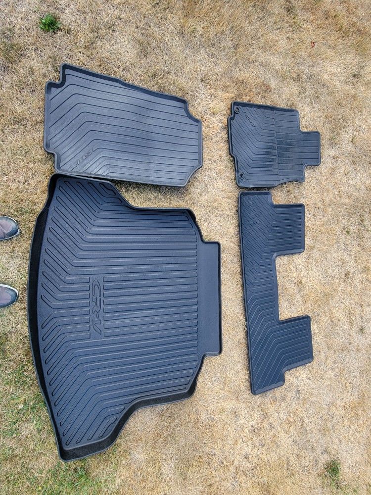 FREE Honda floor mats plus cargo liner for CRV