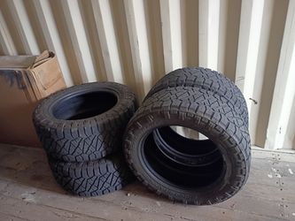 Nitto ridge grappler  33/12.5/r20