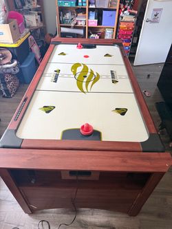 Air Hockey/Pool table