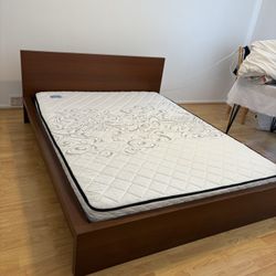 	1.	“IKEA Queen Bed Frame & Like-New Mattress - Great Deal!” 	2.	“Queen Size Bed & Mattress - Only 6 Months Old - Must Go!” 	3.	“IKEA Queen Bed Set wi