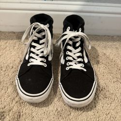 Women Size 7.5 High Top Vans With Roses