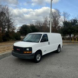 2004 GMC Savana 2500