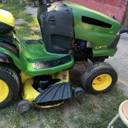 John Deere LA175