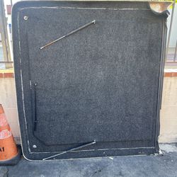 Toyota tundra snugtop