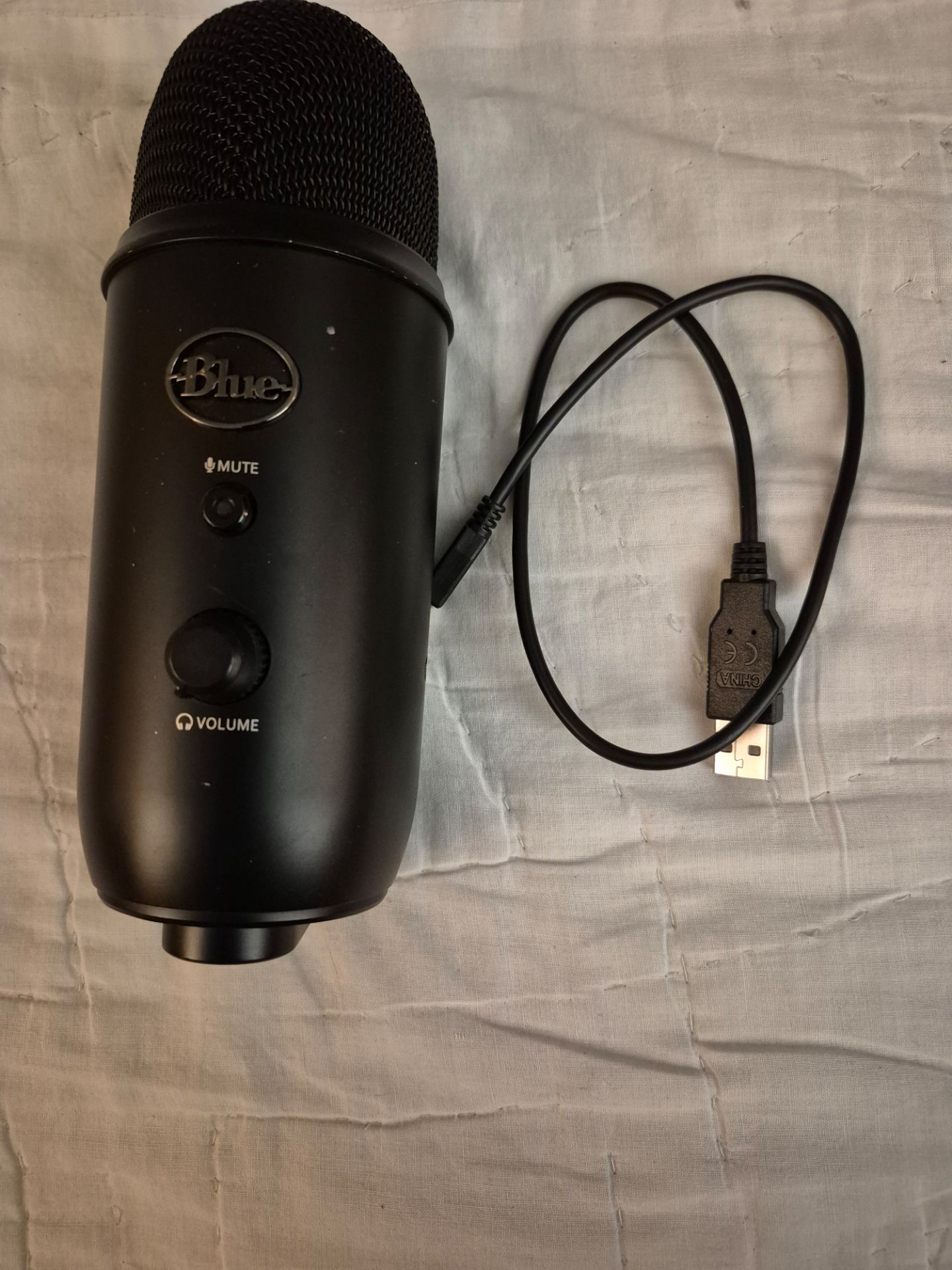 Blue Yeti USB Microphone Black