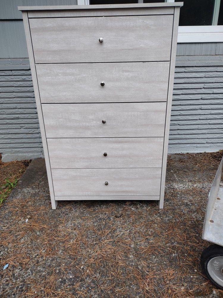 Silver 5 Drawer Dresser 