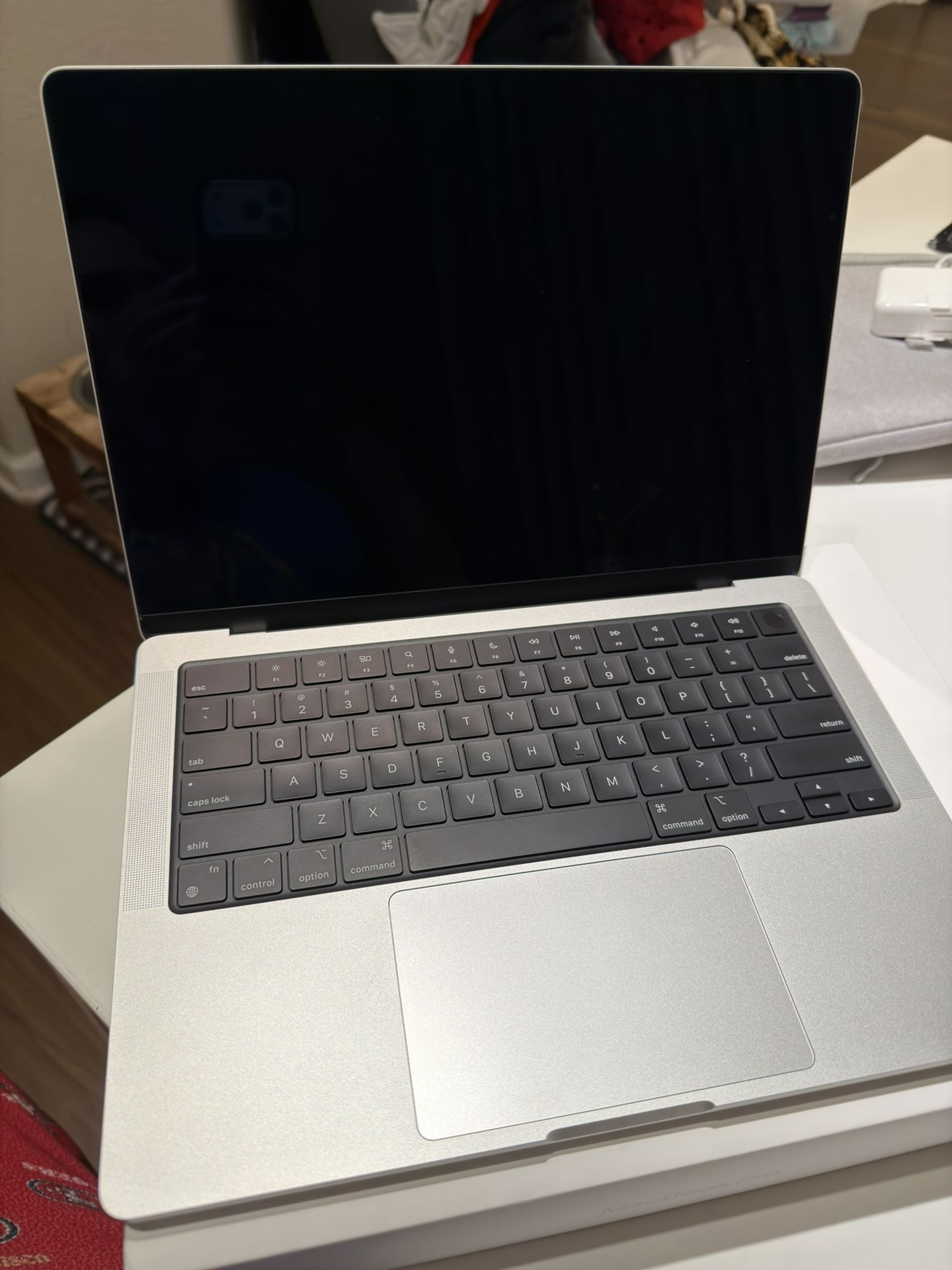 MacBook Pro M4 Pro Chip 14” Inch  24GB Ram 512GB SSD 3 Year Apple Care Silver 