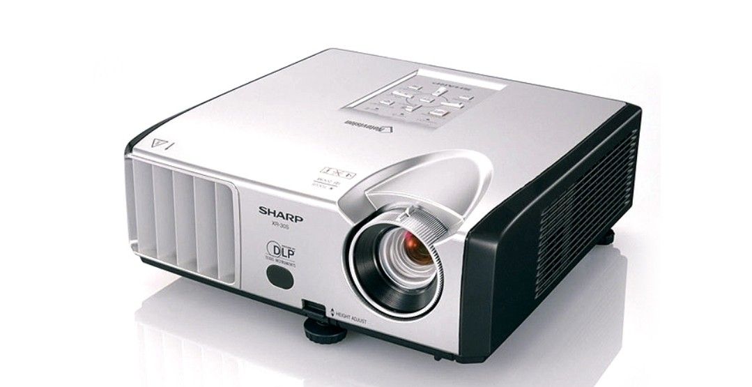 Sharp XR-30X DLP PROJECTOR
