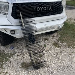 Toyota Tundra  Grill 