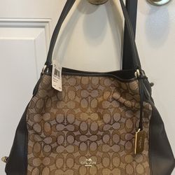 Coach edie deals bag sale