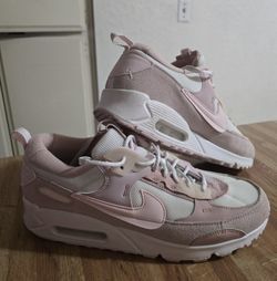 Nike air Max  WOMEN'S size 11 Cm28 (LAKE ELSINORE)
