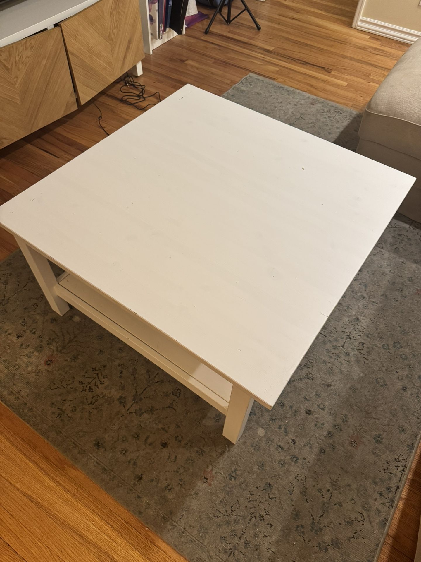 IKEA White Coffee Table β Great Condition!
