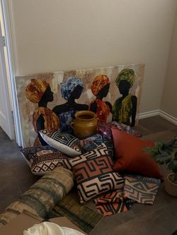 Pillows pot and frame