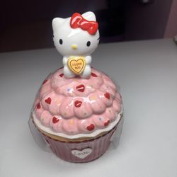 Hello Kitty Cupcake Ceramic