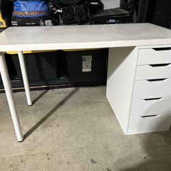 Desk Or Vanity 